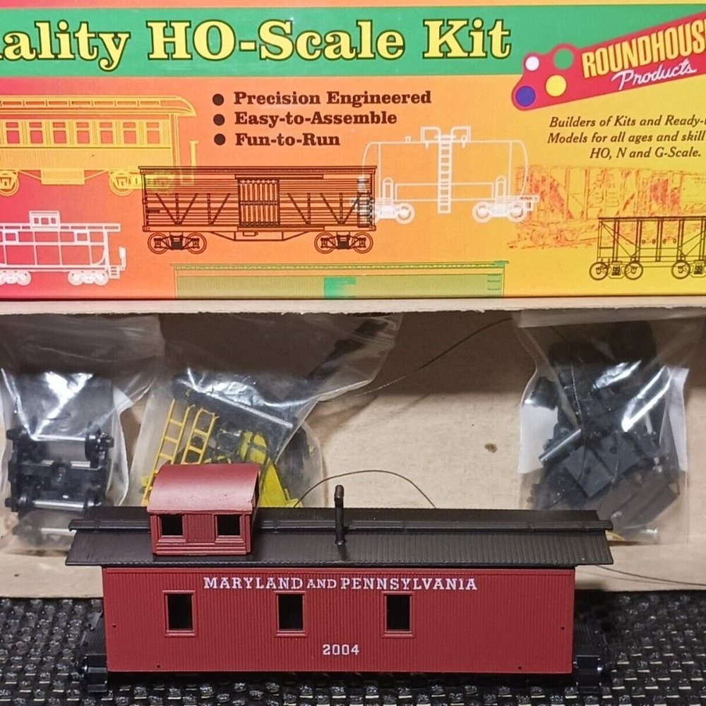 Vintage HO Roundhouse Maryland Pennsylvania 3 Window Caboose Kit Unassembled